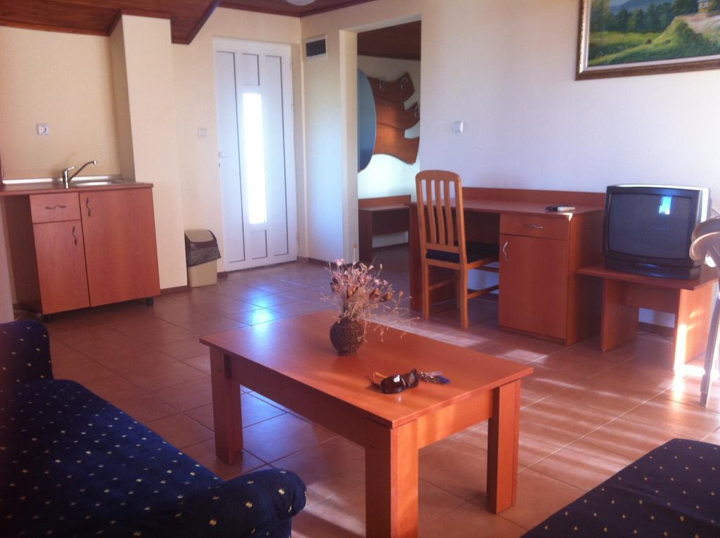 Family Hotel Privileg Sunny Beach Værelse billede