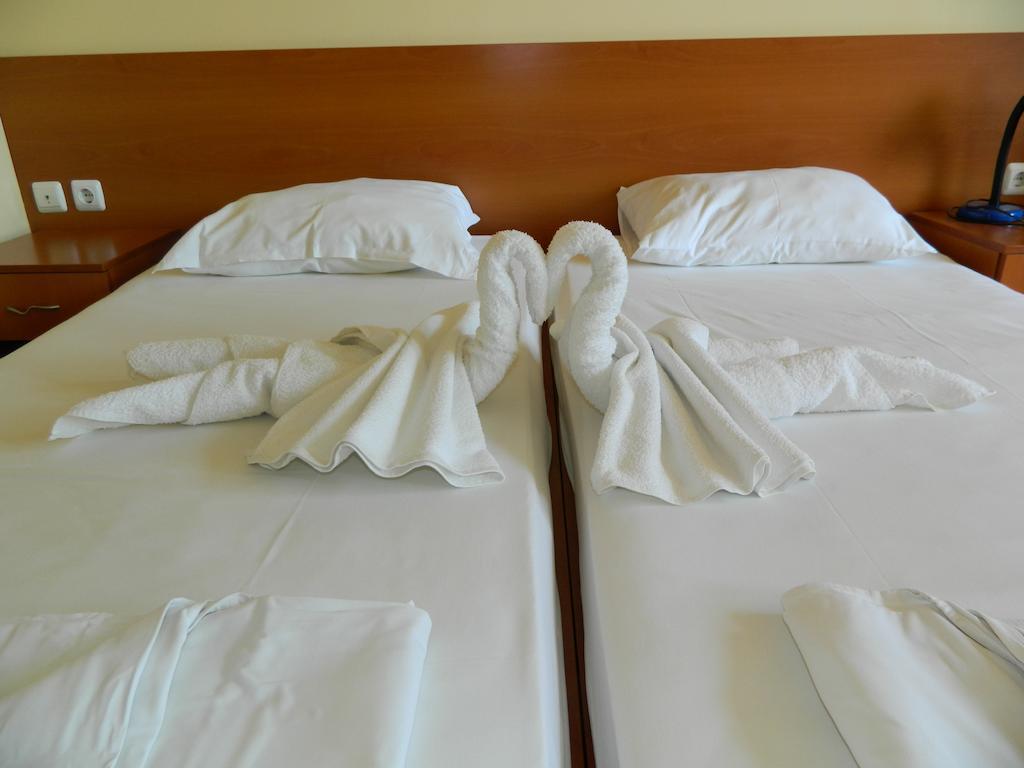Family Hotel Privileg Sunny Beach Værelse billede